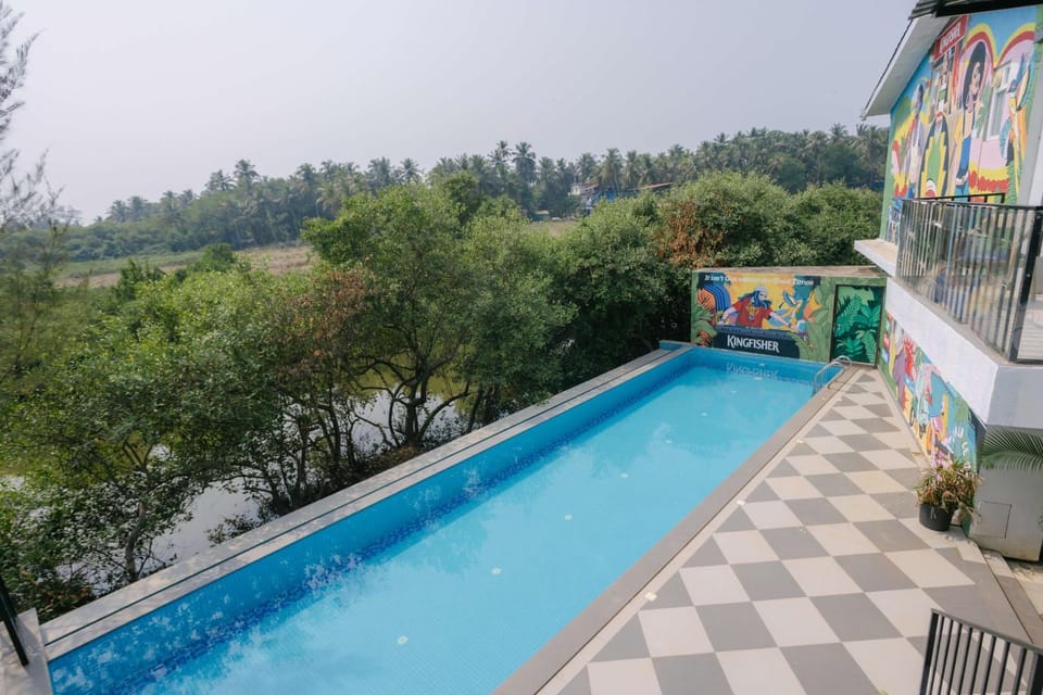 Swimming pool, Swimming pool