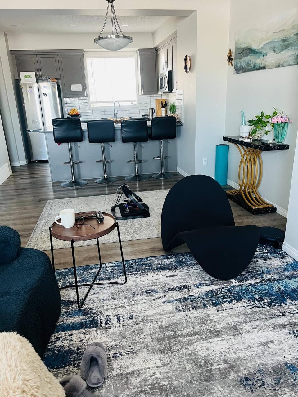 Spacious Private Room with TV, WiFi and Fridge Bed and Breakfast in Edmonton