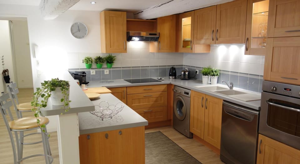 Coffee/tea facilities, Kitchen or kitchenette