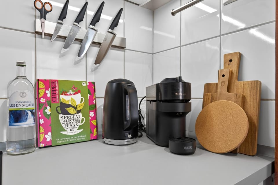 Coffee/tea facilities, Kitchen or kitchenette