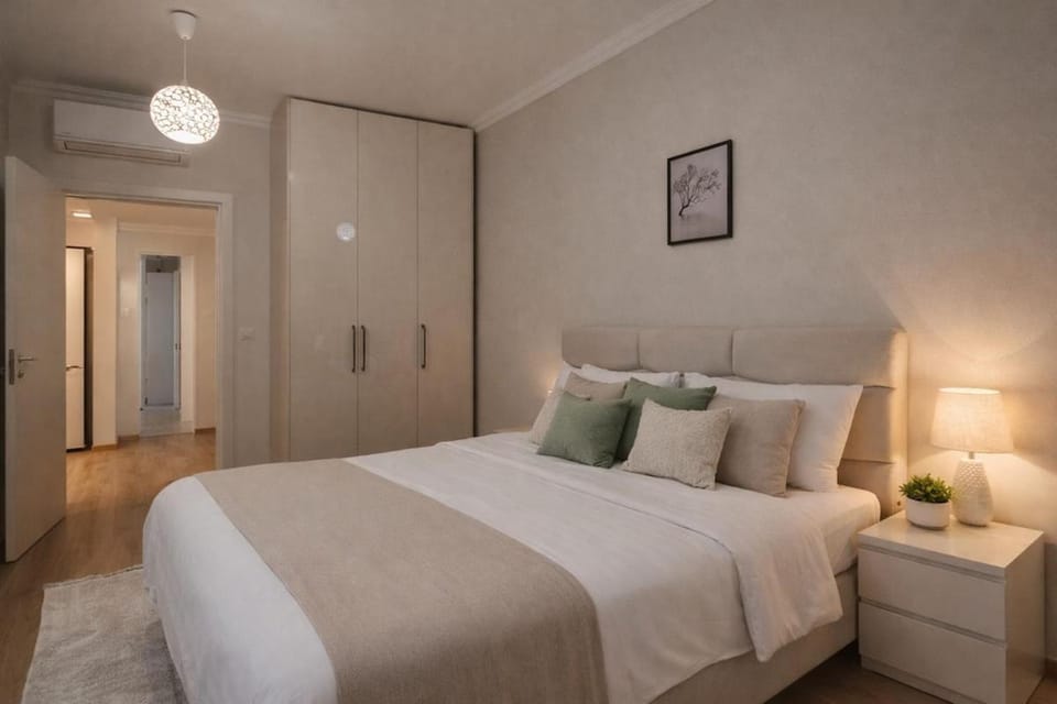 Red School Central Apartment New Bazaar Apartment in Tirana