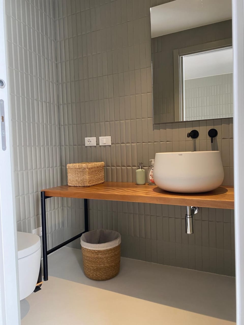 Bathroom, Swimming pool