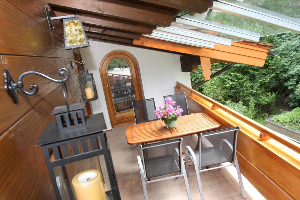 Garden, Balcony/Terrace