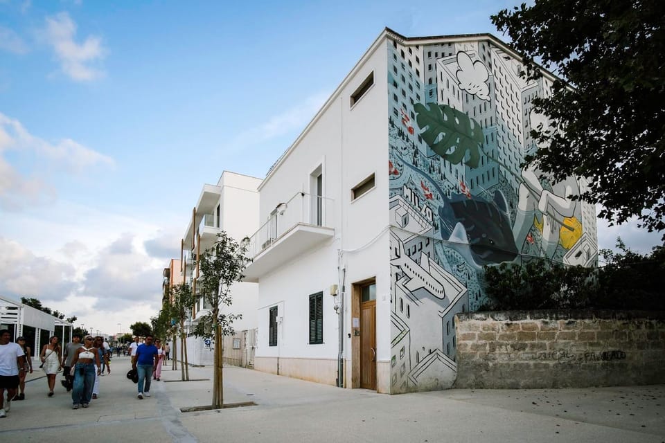 Property building, Quiet street view