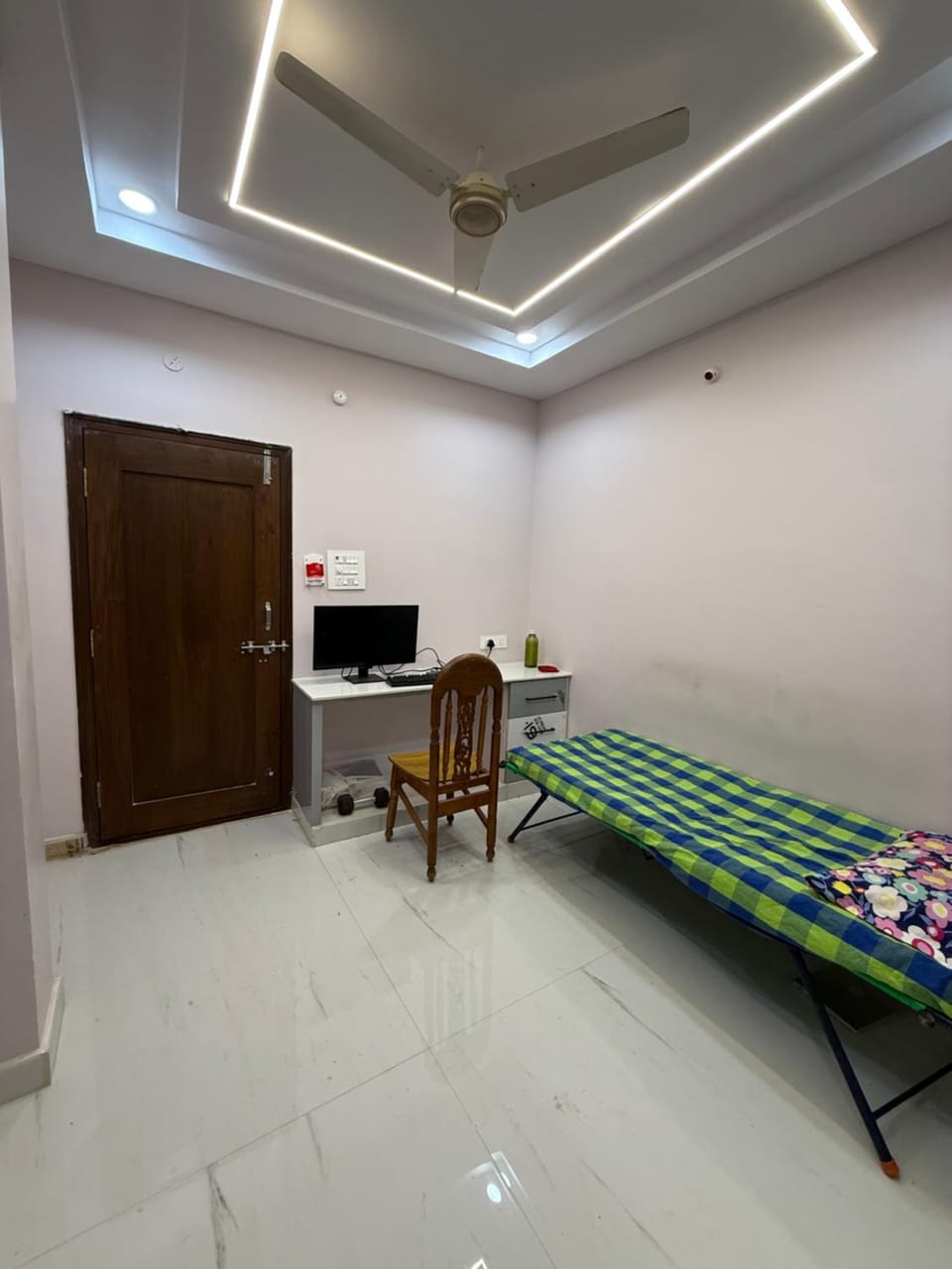 Single Room - Balaji Complex Apartment in Andhra Pradesh