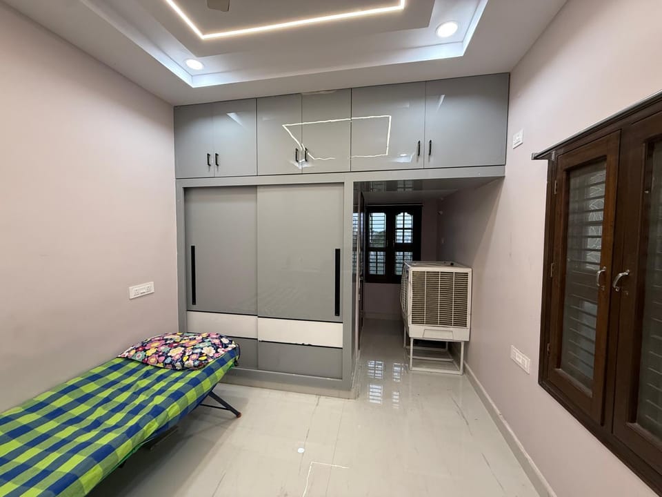 Single Room - Balaji Complex Apartment in Andhra Pradesh