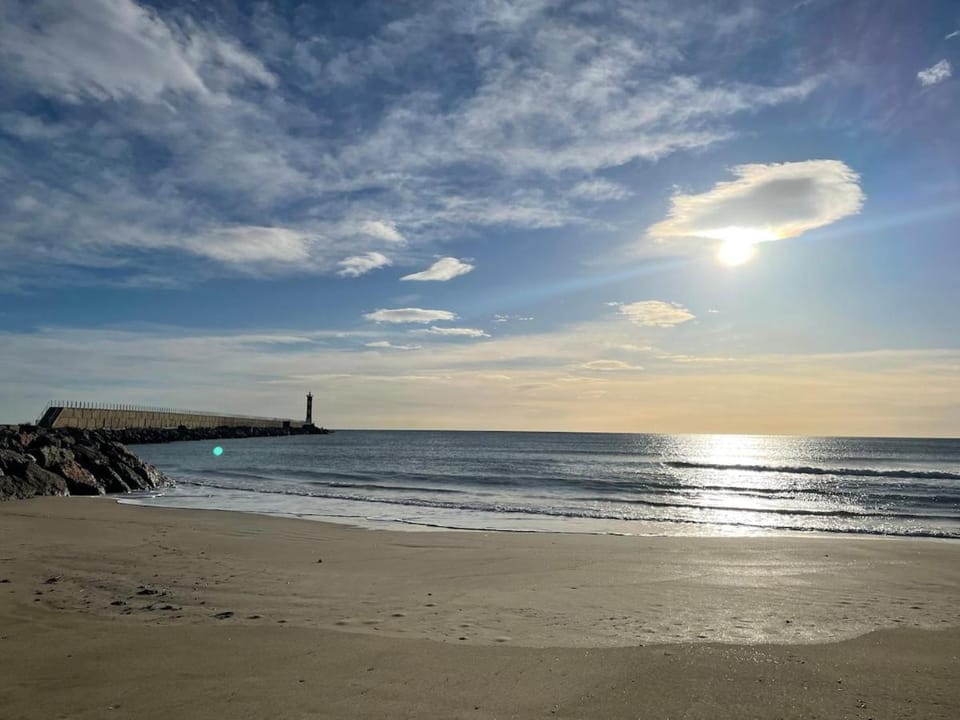 Appt 4 personnes - balcon - 100 m plage Apartment in Port-la-Nouvelle