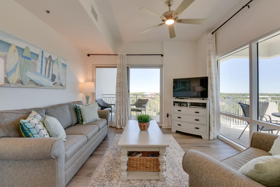 Walk to Beach! Ocean-View Resort Getaway in Destin House in Miramar Beach