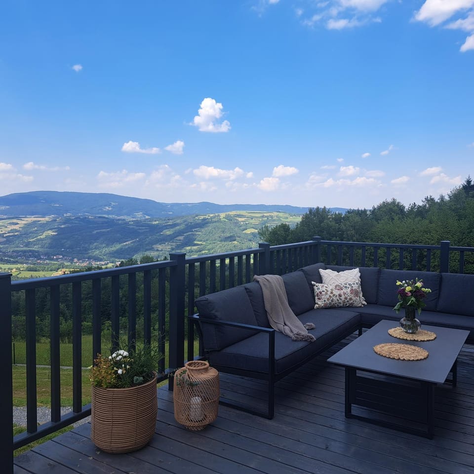 Balcony/Terrace, Seating area, Mountain view