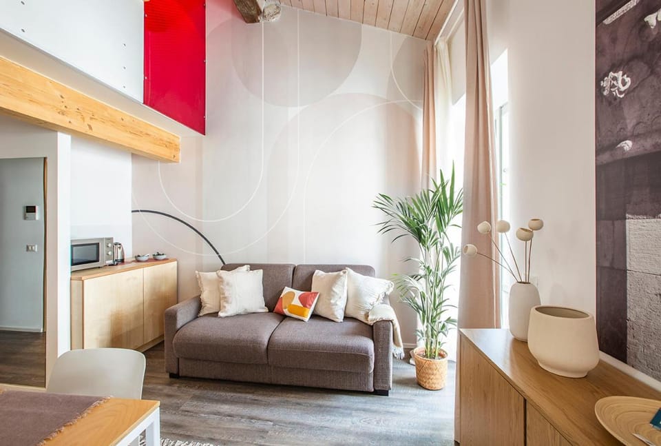 Living room, Photo of the whole room