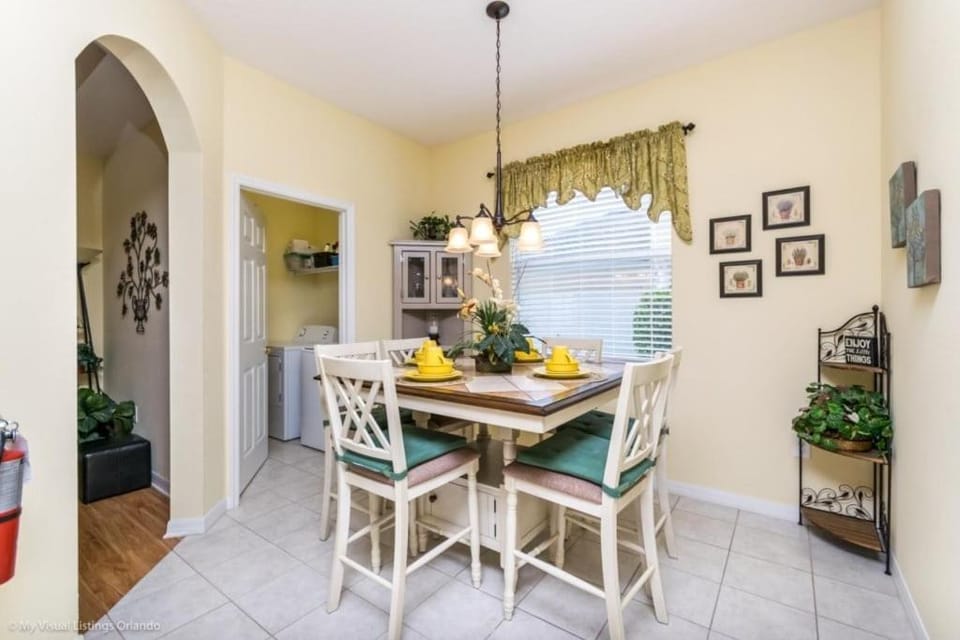4Bd Pool Villa in Calabay Parc Close to Disney Sleeps 8 House in Haines City