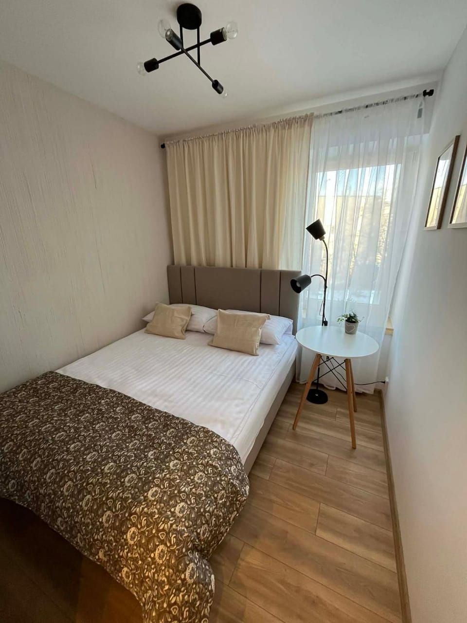 White Stone Premium-Wałbrzych Książ Parter,6 osób,Parking Apartment in Lower Silesian Voivodeship