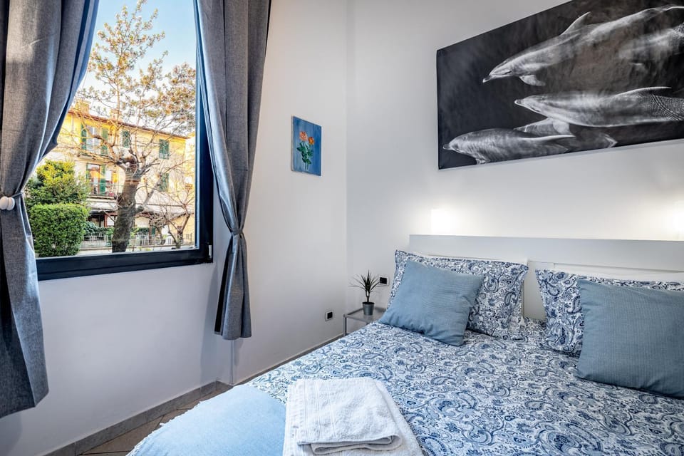 Bed, Photo of the whole room, Bedroom, Garden view, Inner courtyard view, towels