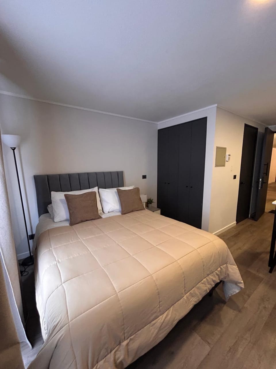 Bed, Photo of the whole room, Bedroom, wardrobe