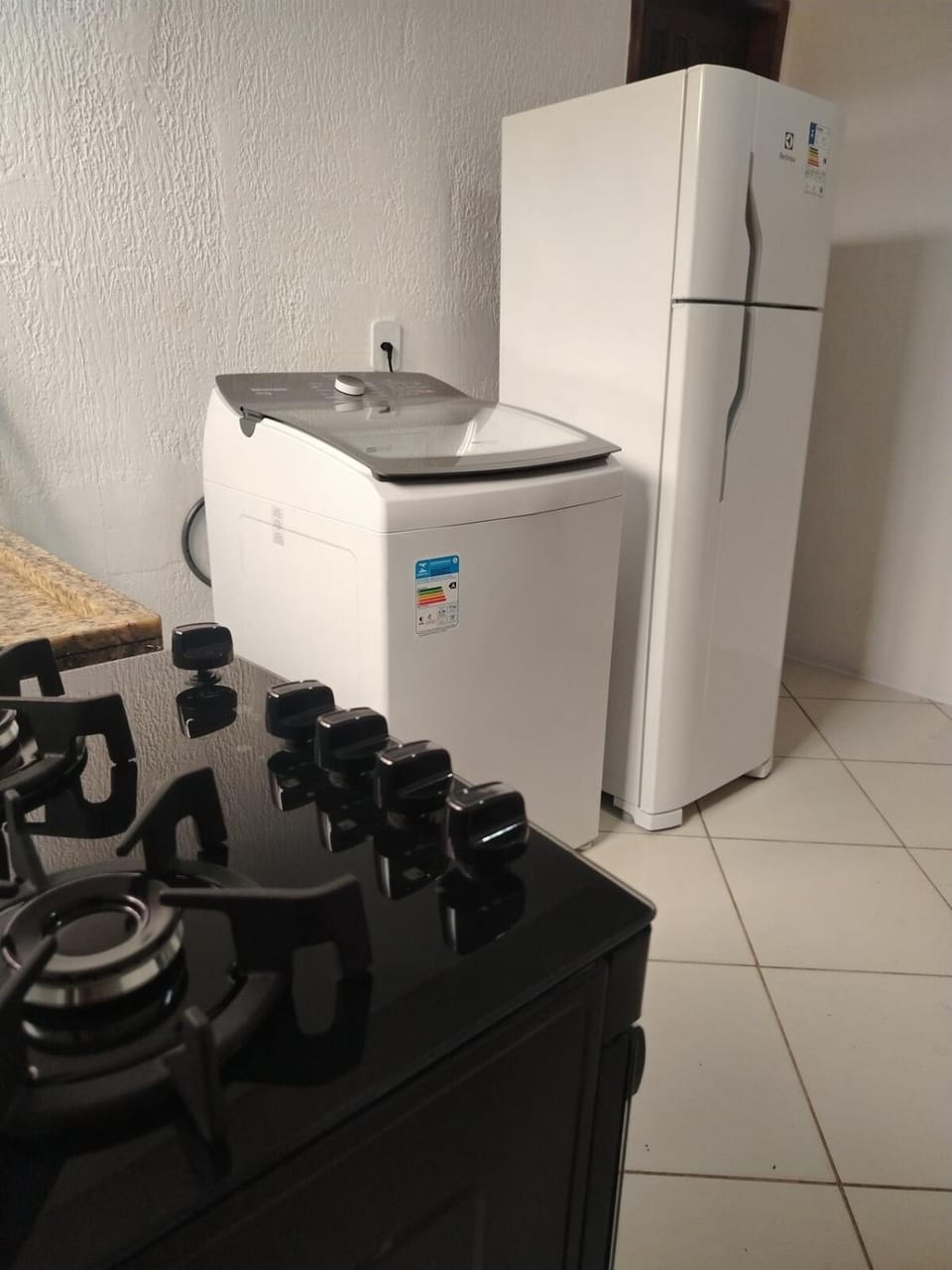 Kitchen or kitchenette, minibar, oven