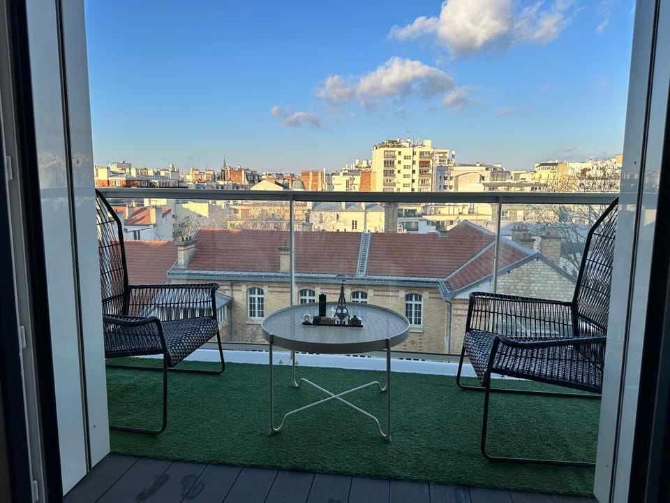 Vue remarquable sur la tour Eiffel Apartment in Paris