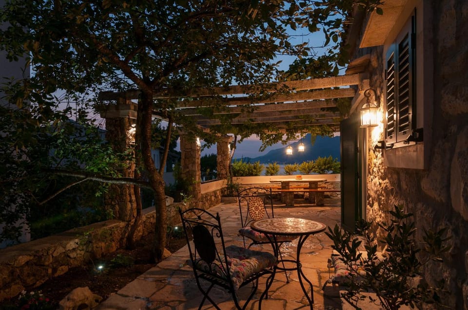 Patio, Night