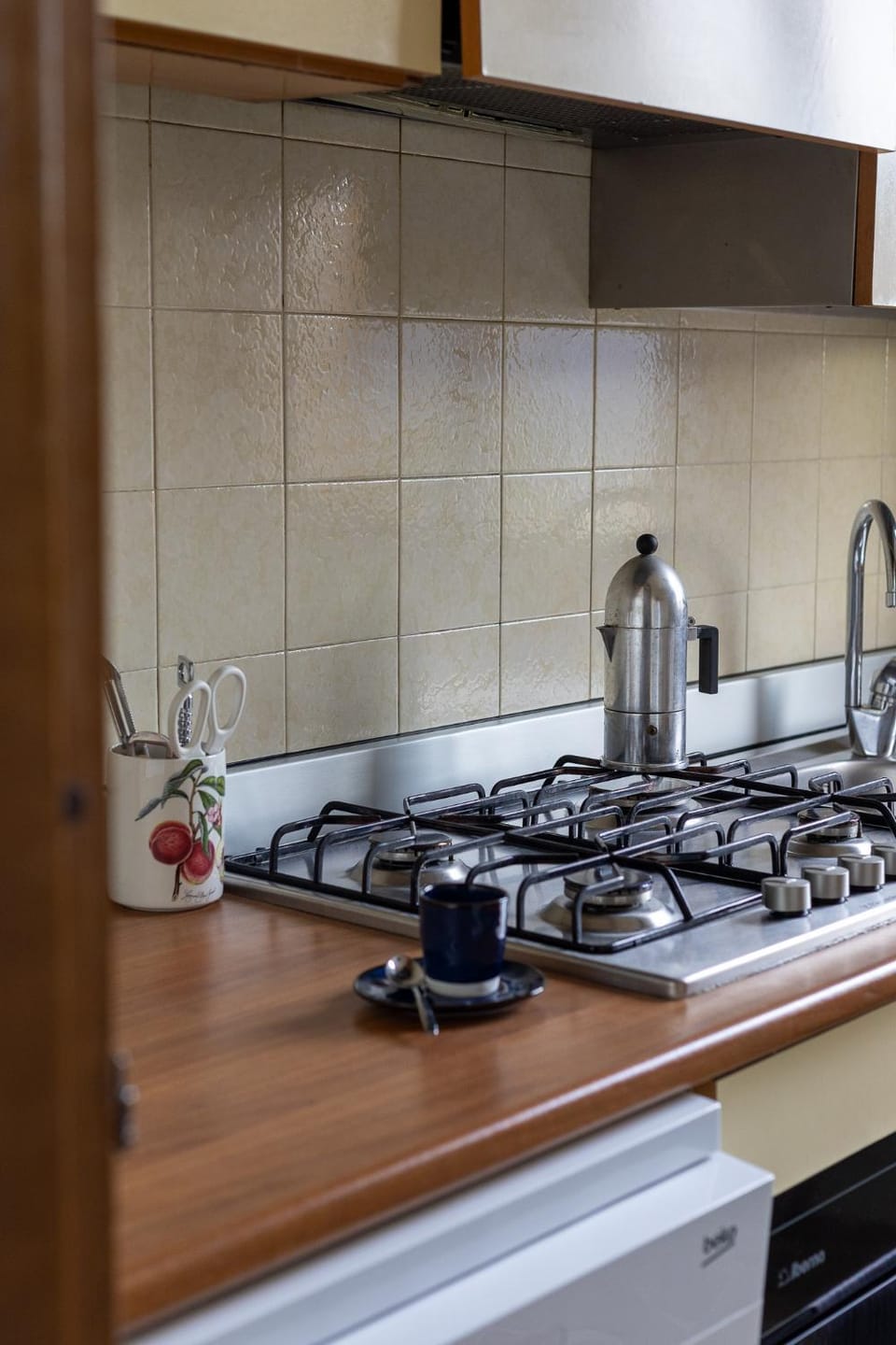 Kitchen or kitchenette, kitchen