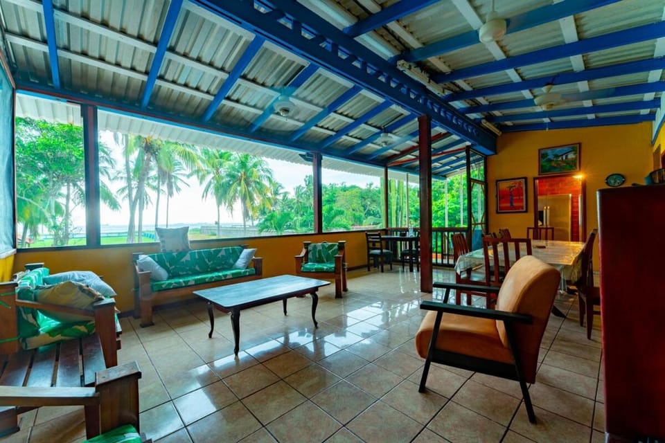 Casa Rector - Beach House Rental House in Alajuela Province