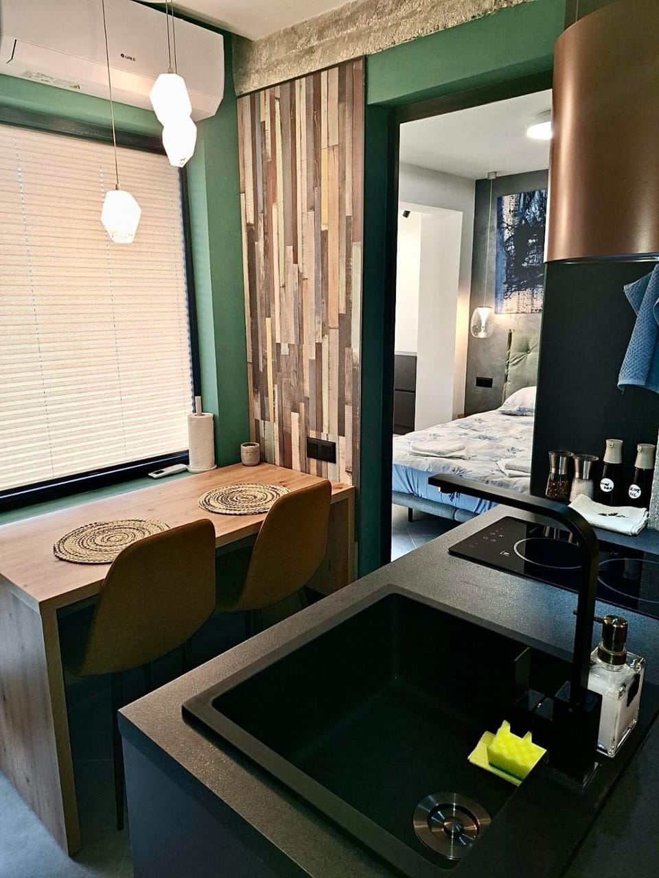 Art Apartment Center with Parking Apartment in Varna