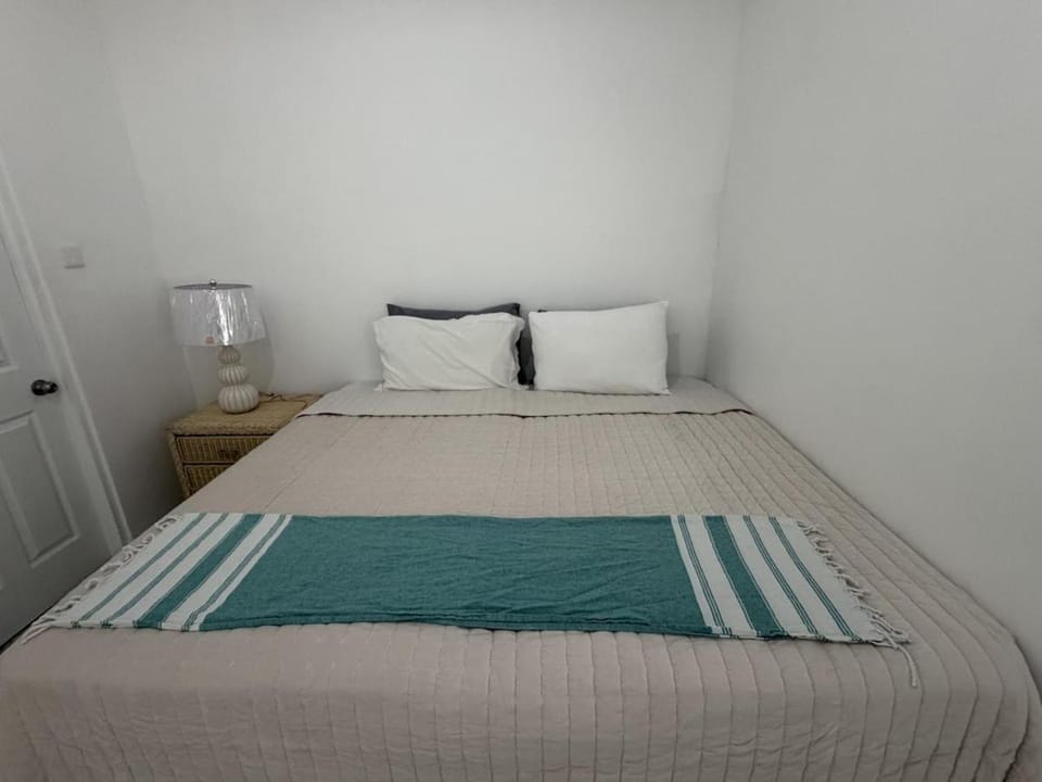 New Luxury Home CapEstate St Lucia Beach walk Apartment in Caribbean
