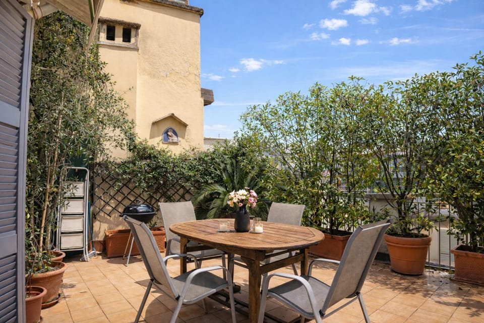 Duomo Charming Maison with Private Terrace - A Unique Milanese Experience Apartment in Milan