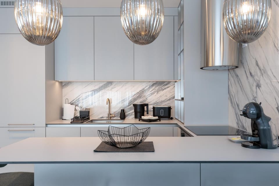 Kitchen or kitchenette, Communal kitchen