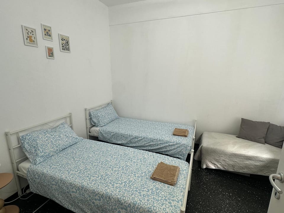 stanza centrale Vacation rental in Genoa