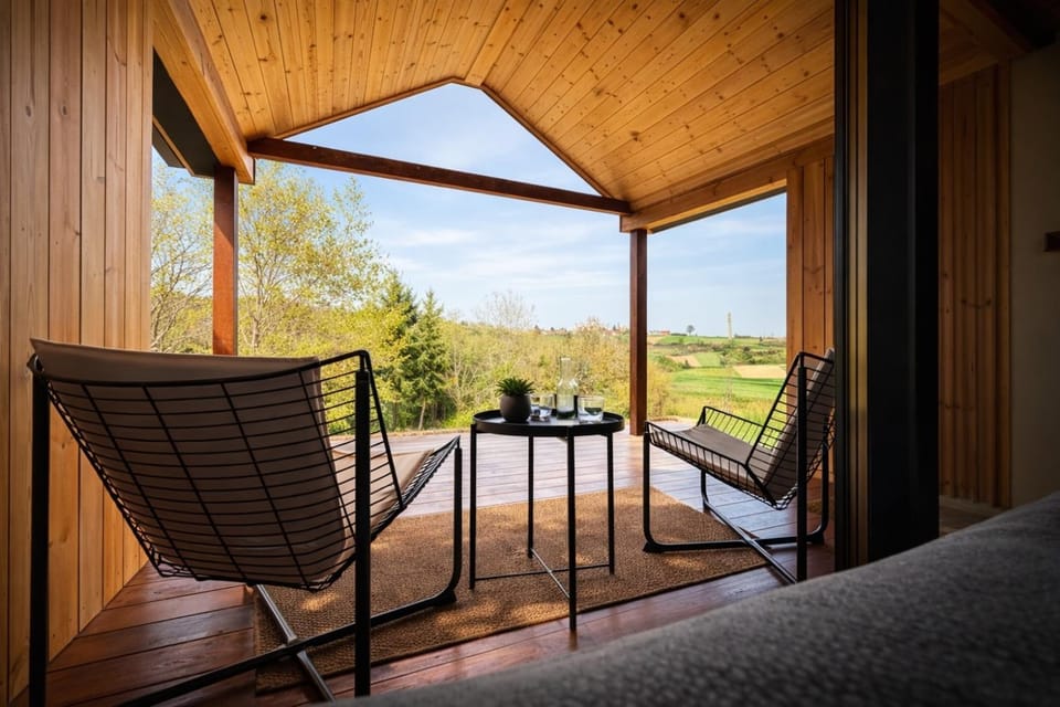 Day, Natural landscape, View (from property/room), Balcony/Terrace, Seating area, Mountain view
