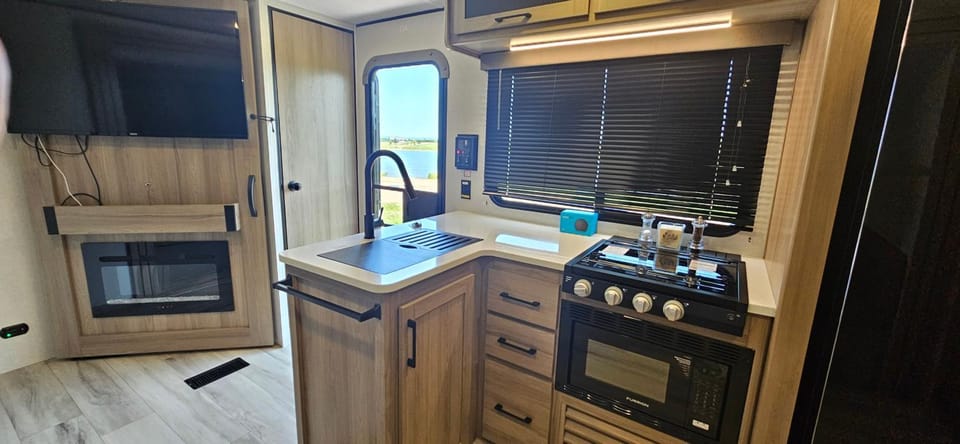 River view, kitchen