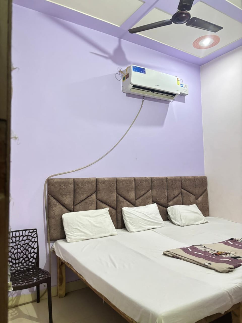 Bed, Bedroom, air conditioner