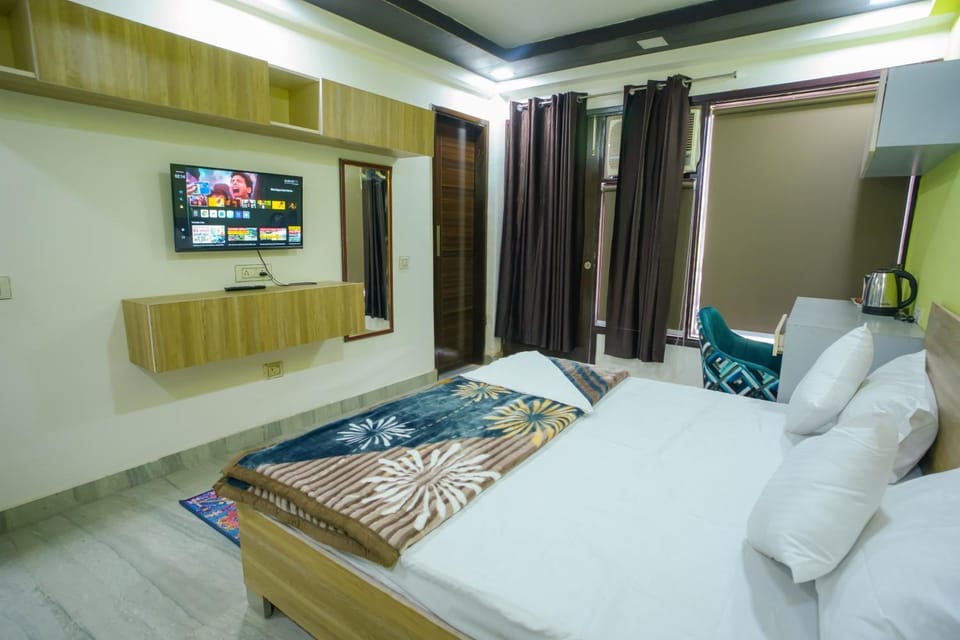 White House residency Hotel in Gurugram