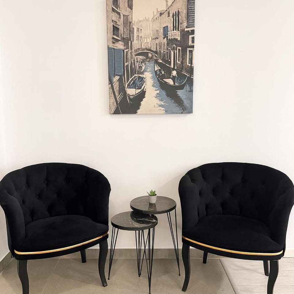 Studio close to the Cathedral of the Nation's Salvation - 727 Apartment in Bucharest