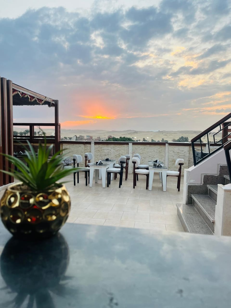 Patio, Day, Natural landscape, View (from property/room), Balcony/Terrace, Living room, Seating area, Dining area, Sea view, Sunrise, Sunset