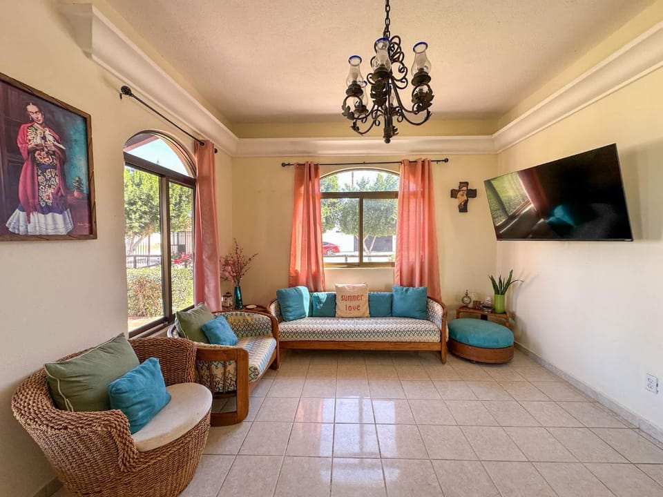 Tranquil Family Escape with Large Patio House in Rocky Point