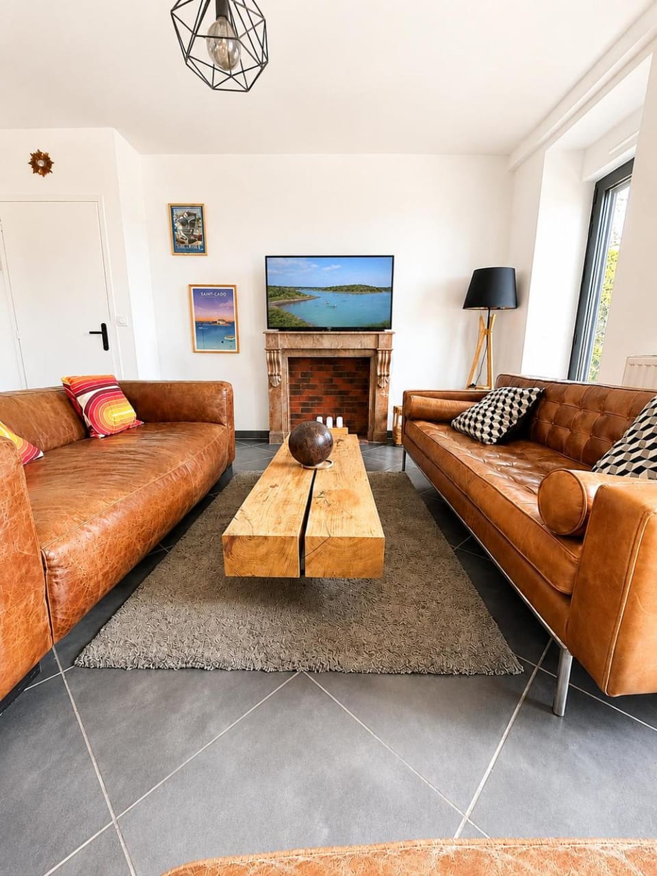 Communal lounge/ TV room, TV and multimedia, Living room