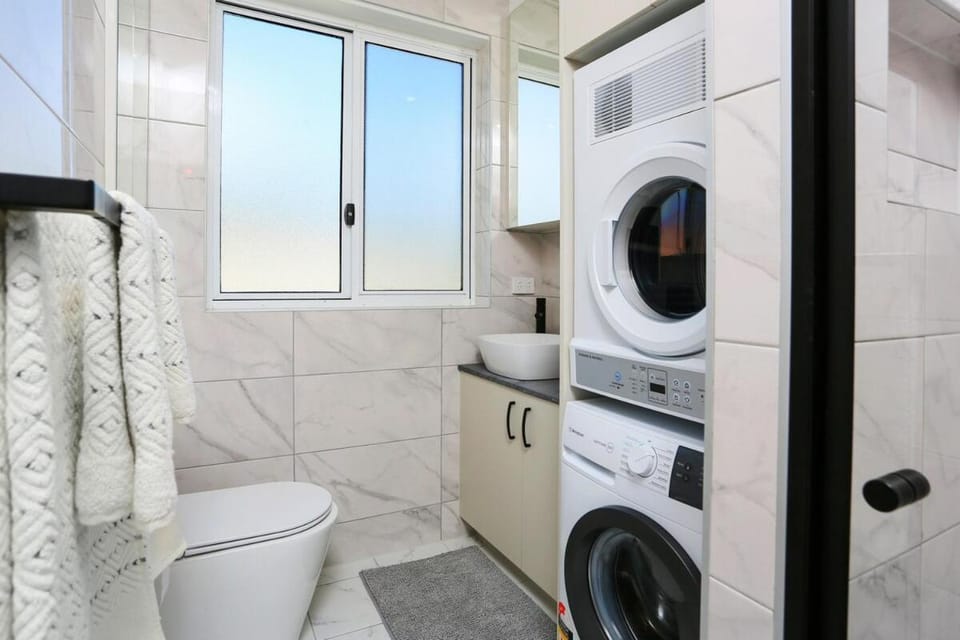 Toilet, Bathroom, washing machine, dryer