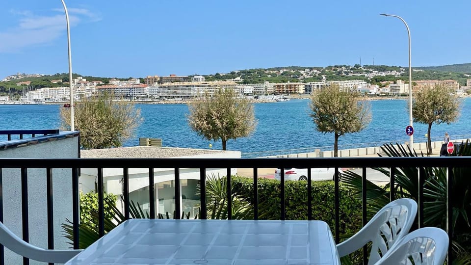 Passeig Del Mar 01 Apartment in L'Escala