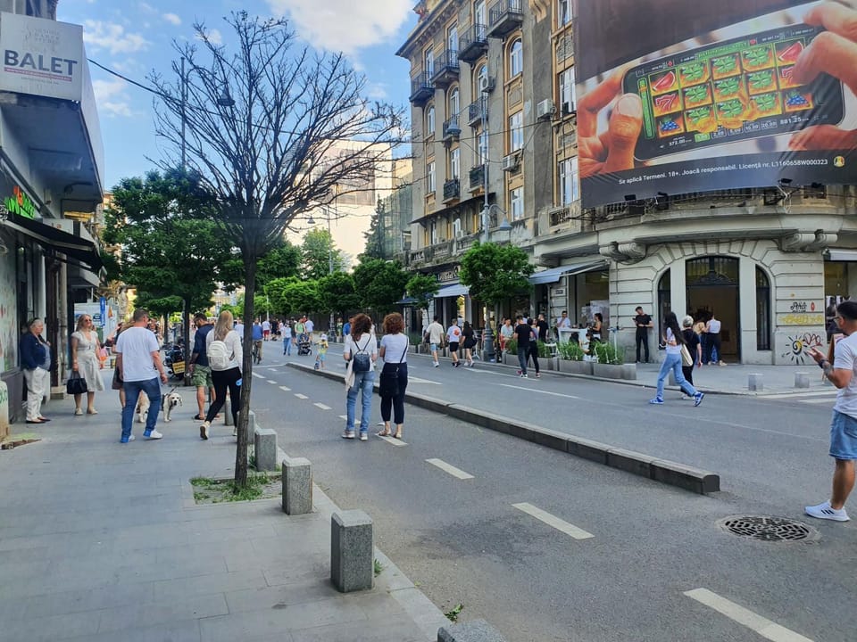 Central Quiet Panoramic Studio - Calea Victoriei Apartment in Bucharest