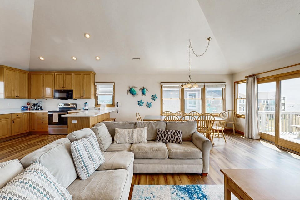 AVIC13 Island Gust #13-I House in Avon