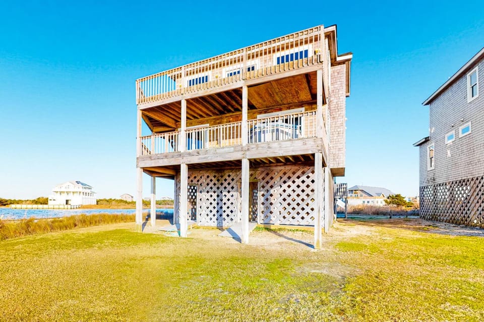 AVIC15 Island Thunder #15-I House in Avon