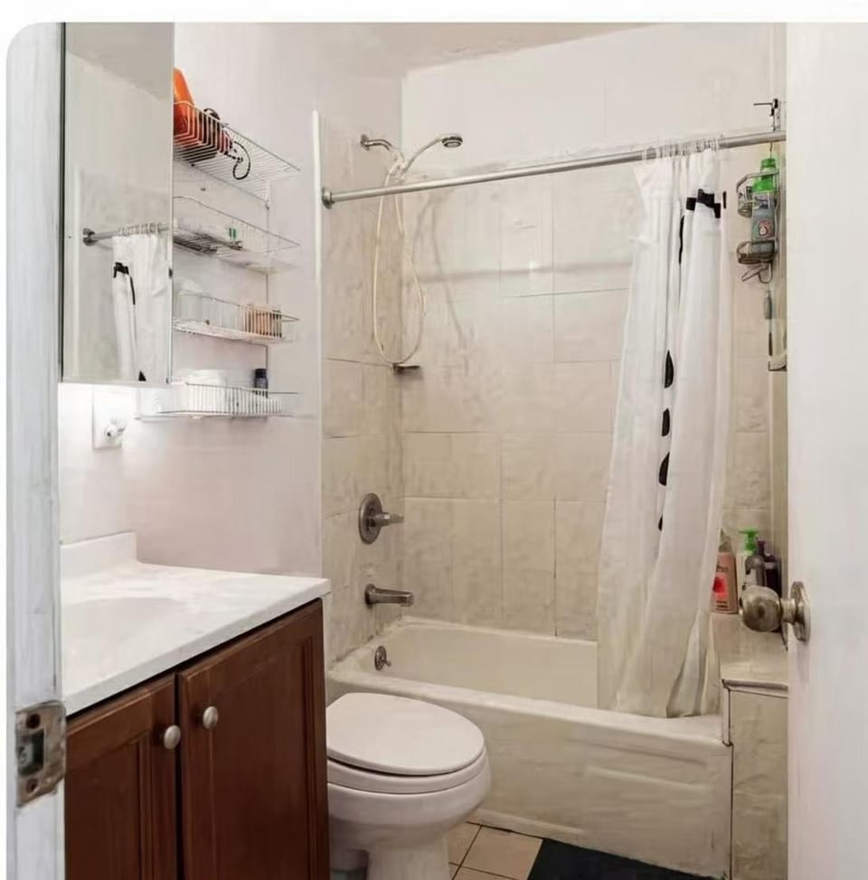纽约发拉盛干净整洁安全小单间 Apartment in Flushing