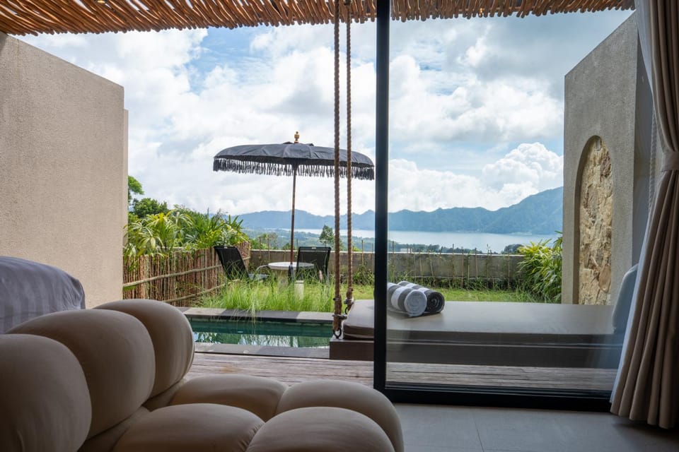 Bedroom, Pool view