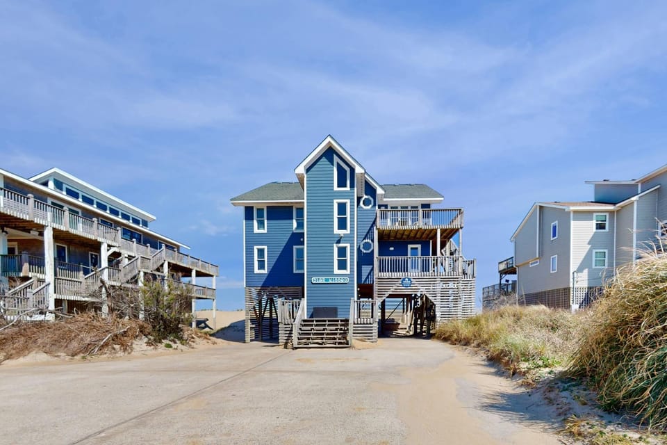 AVKS227 Oceanfront Retreat, Stunning Views, Renovated Spaces, Game Room with Pool Table House in Avon