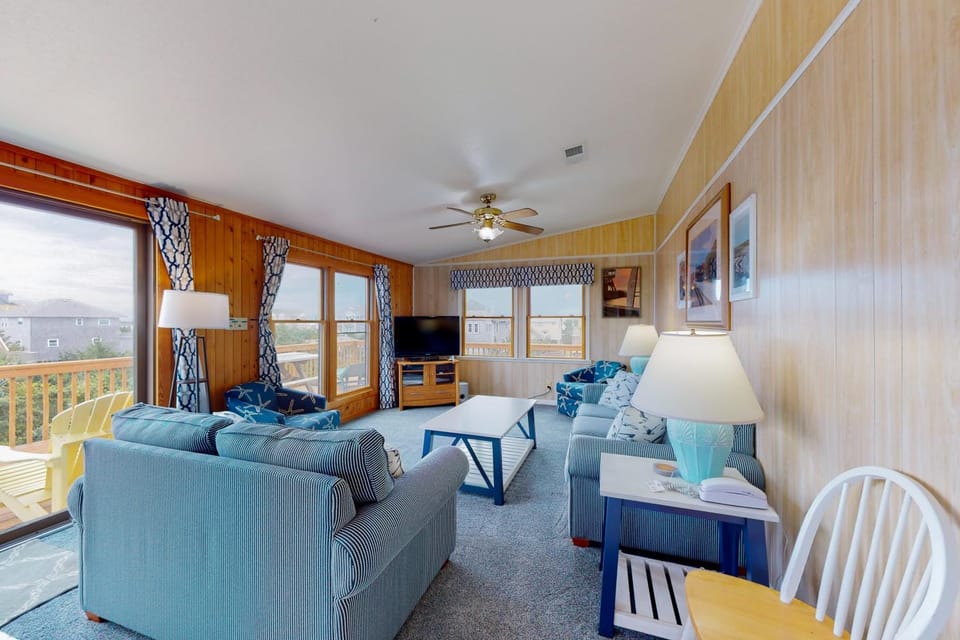 AVOE41 Beachy Keen #41-OE House in Avon