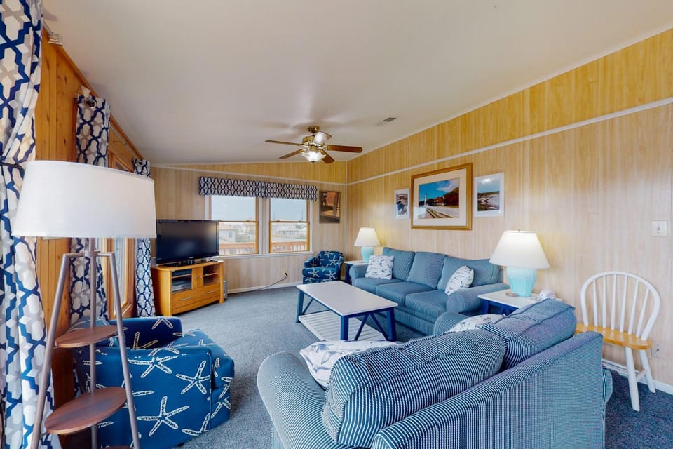 AVOE41 Beachy Keen #41-OE House in Avon