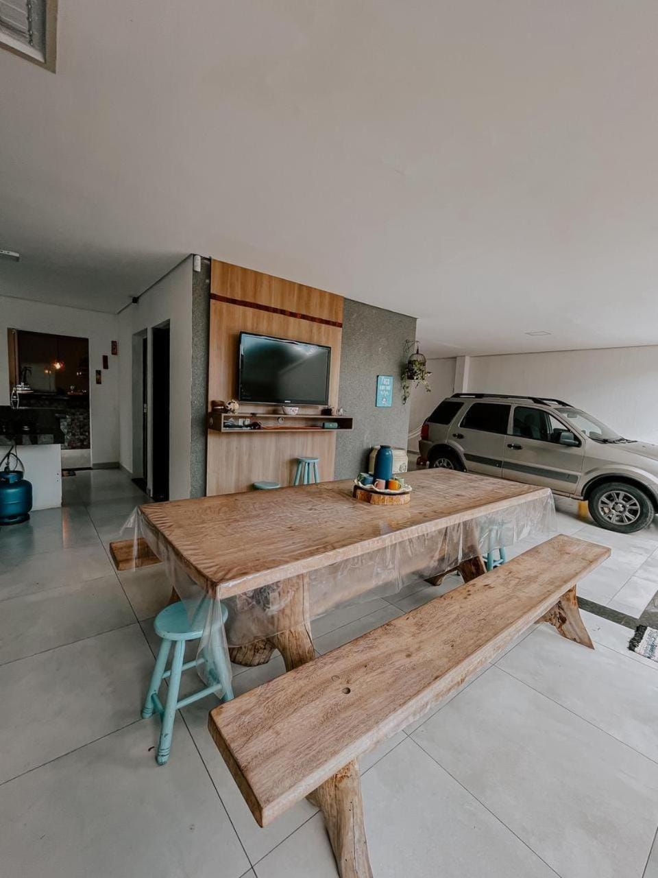 Suítes em casa ampla com área gourmet Bed and Breakfast in Uberlândia