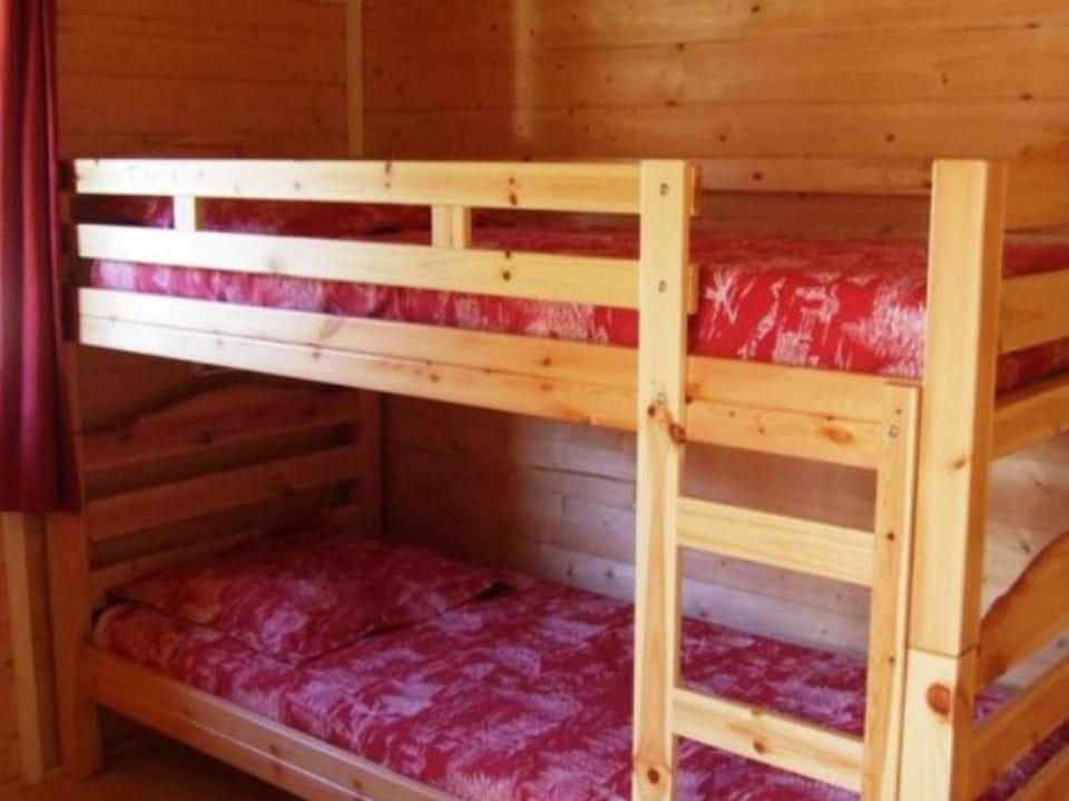 Chalet chaleureux - 5 pers. avec terrasse - API-1-52-1963 Campground/ 
RV Resort in Saint-Sorlin-d'Arves