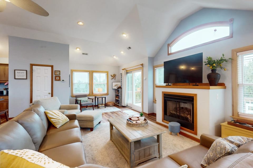WVLW5 House of the Rising Sun House in Outer Banks