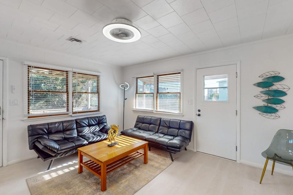 FO11 Blue Pearl House in Frisco